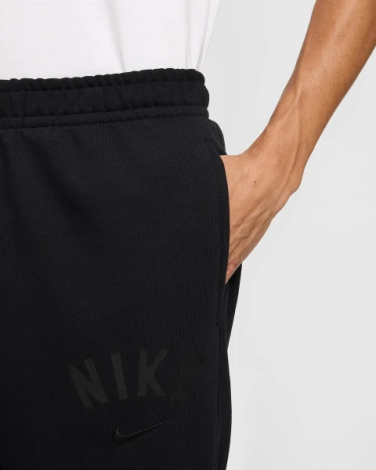 Спортивные штаны Nike M DF SWOOSH FLEECE JOGGER черные FV9946-010