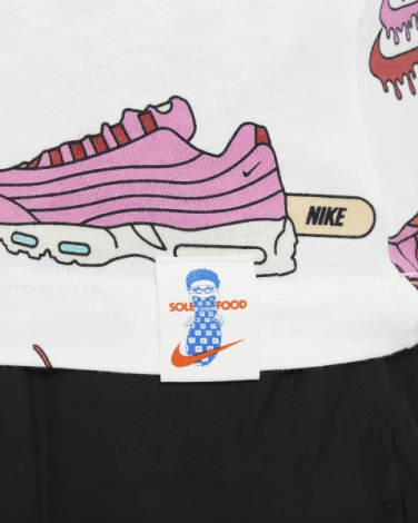 Футболка подростковая Nike K NSW TEE KC2.3 SOLE FOOD белая FV5418-100