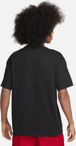 Футболка Nike U NSW TEE M90 SNEAKER PATCH черная FQ3762-010
