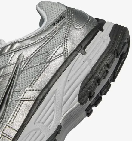 Кросівки жіночі Nike WMNS P-6000 сріблясті FD9876-101