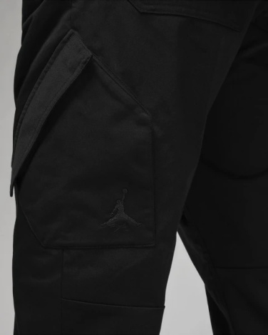 Спортивные штаны Nike JORDAN M ESS STMT CHICAGO PANT черные FB7305-010