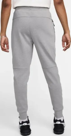 Спортивные штаны Nike SPORTSWEAR TECH ESSENTIALS серые DD5293-002