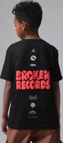 Футболка подростковая Nike JORDAN BROKEN RECORDS черная 95F628-023
