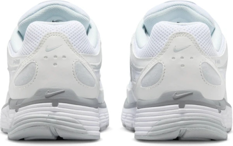 Кросівки жіночі Nike P-6000 молочно-сірі FV6603-101 молочно-сірі