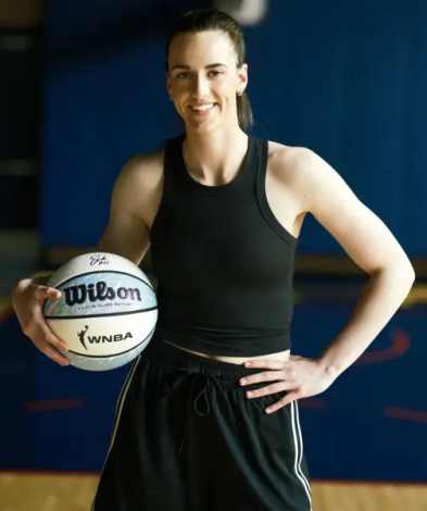 Баскетбольний м'яч Wilson CAITLIN CLARK WNBA OASIS біло-блакитно-рожево-салатовий Розмір 6 WZ2026401XB6