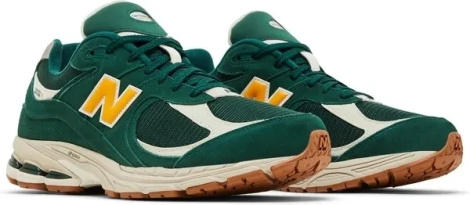 Кроссовки New Balance 2002R зелено-белые M2002RAC