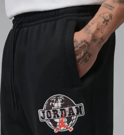 Спортивные штаны Nike JORDAN BROOKLYN VARSITY OPEN-HEM черные IO9825-010