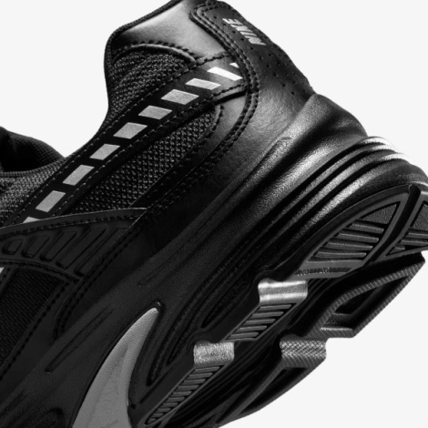 Кроссовки Nike INITIATOR черные IB4595-001