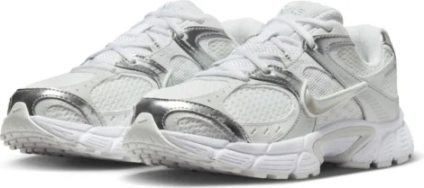 Кросівки жіночі Nike V5 RNR біло-сріблясті HQ7901-112