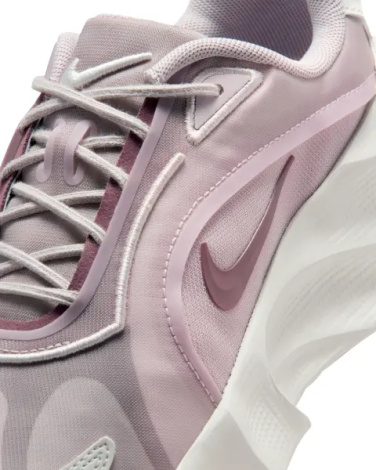 Кросівки жіночі Nike AURA EDGE бузково-білі HQ7025-001