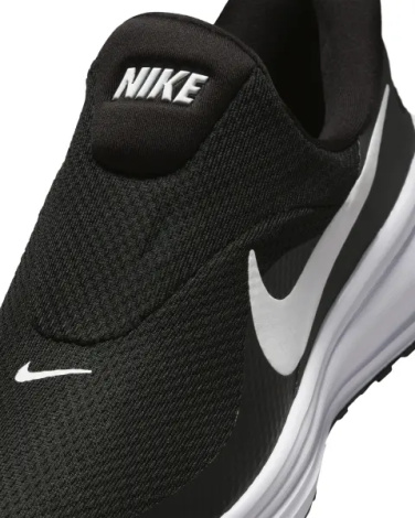 Кросівки бігові жіночі Nike REVOLUTION 8 EASYON чорно-білі HQ2415-001