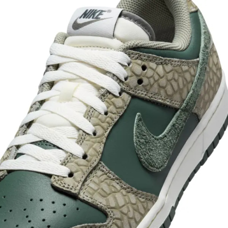Кросівки Nike DUNK LOW PREMIUM оливково-темно-зелені HF4878-053