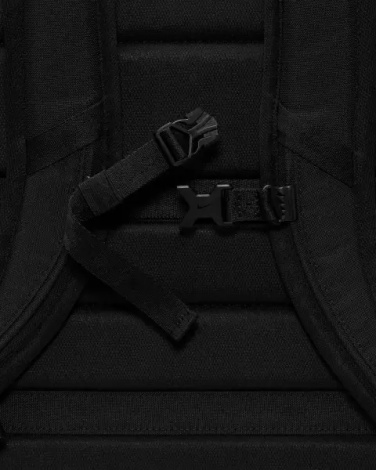 Рюкзак Nike UTILITY ELITE 37L черный FN4173-010