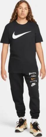 Футболка Nike SPORTSWEAR SWOOSH GOOD CHEST черная DX1983-010