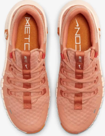 Кросівки для тренувань жіночі Nike FREE METCON 5 помаранчеві DV3950-200