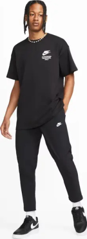 Футболка Nike SPORTSWEAR AUTHORIZED PERSONNEL черная DM6427-010