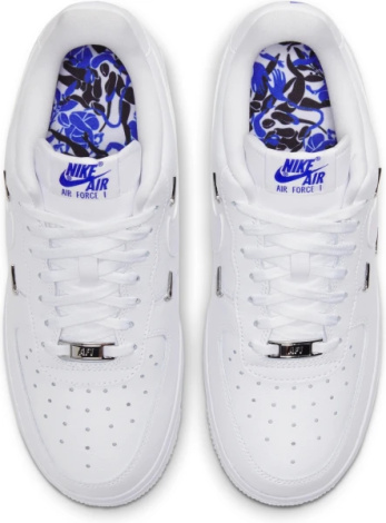 Кросівки жіночі Nike AIR FORCE 1 07 LX білі CT1990-100