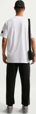 Футболка Nike SPORTSWEAR біла IH1359-100