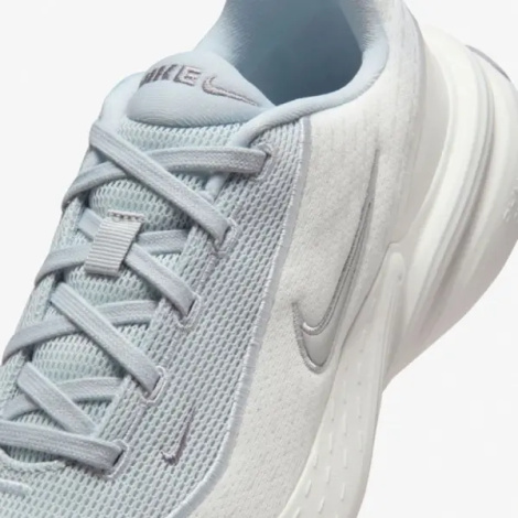 Кроссовки женские Nike UPLIFT SC кремово-светло-голубые IB2766-006