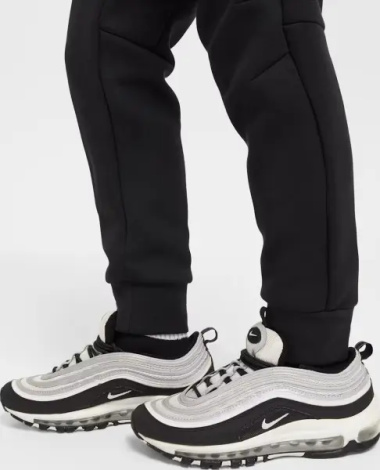 Спортивный костюм подростковый Nike SPORTSWEAR TECH FLEECE черный HV5867-010__HV5869-010