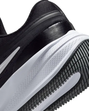 Кросівки бігові підліткові Nike STAR RUNNER 5 (GS) чорно-білі HF7004-002