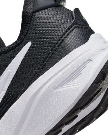 Кросівки дитячі Nike STAR RUNNER 4 NN (PS) чорно-білі DX7614-001
