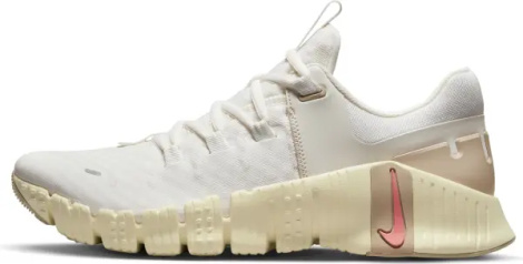 Кросівки для тренувань жіночі Nike FREE METCON 5 кремово-бежеві DV3950-100