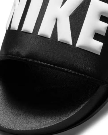 Шльопанці Nike OFFCOURT чорно-білі BQ4639-012