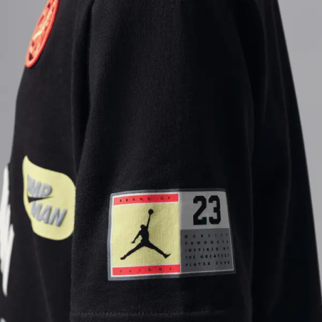 Футболка підліткова Nike JORDAN DYNASTY PATCH чорна 95F385-023