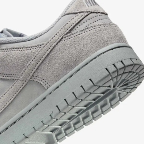 Кроссовки Nike DUNK LOW RETRO SE серые IB6651-002