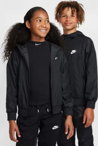 Ветровка подростковая Nike SPORTSWEAR WINDRUNNER REPEL черная FZ5516-010