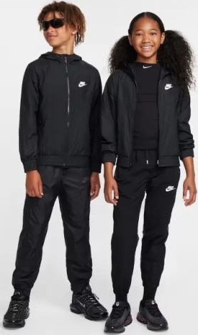 Ветровка подростковая Nike SPORTSWEAR WINDRUNNER REPEL черная FZ5516-010