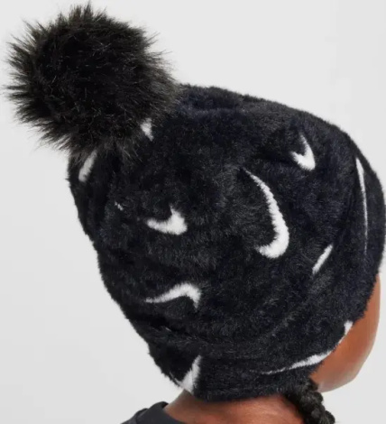 Шапка подростковая Nike PEAK POM BEANIE черно-белая FZ3062-010