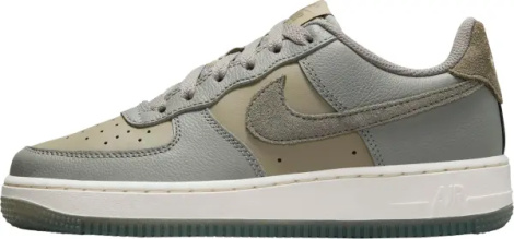 Кроссовки подростковые Nike AIR FORCE 1 LV8 (GS) оливково-серые FQ6948-001