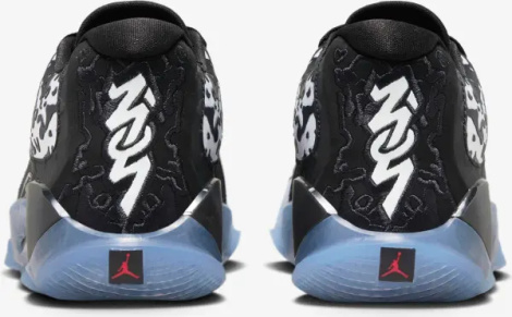 Кроссовки баскетбольные подростковые Nike AIR JORDAN ZION 3 (GS) черно-бело-оранжевые DV3869-018
