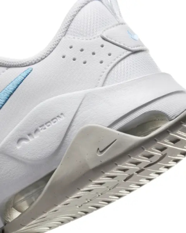 Кроссовки для тренировок женские Nike ZOOM BELLA 6 бело-голубые DR5720-106