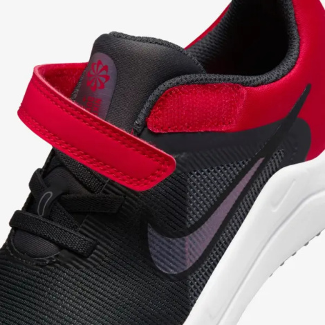 Кроссовки детские Nike DOWNSHIFTER 12 (PSV) черно-красные DM4193-001