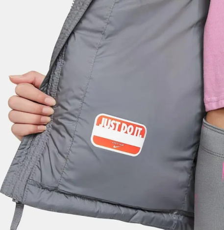 Куртка подростковая Nike SPORTSWEAR SYNTHETIC FILL серая CU9157-084
