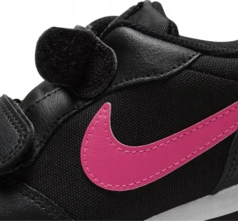 Кросівки дитячі Nike MD RUNNER 2 (PSV) чорно-рожеві 807317-020