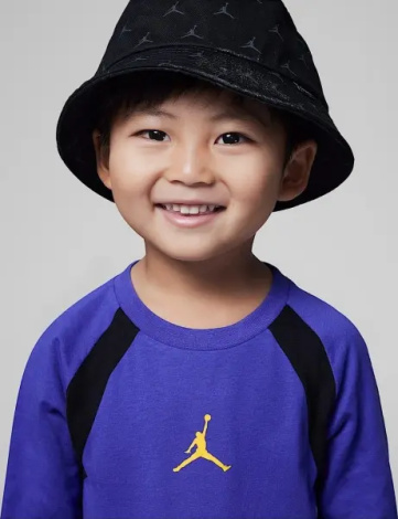 Спортивний костюм дитячий Nike JORDAN BASELINDE фіолетово-чорно-жовтий 75C053-023