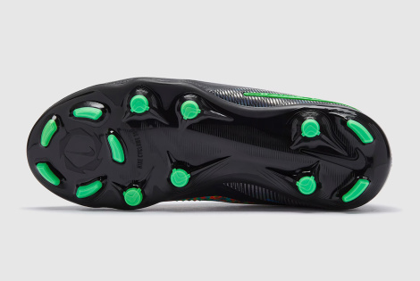 Дитячі футбольні бутси Nike Phantom 6 Pro SE Low MG x EAFC Junior IH1775-900