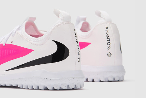 Дитячі сороконіжки Nike Phantom 6 Academy Low TF Junior IH1797-901