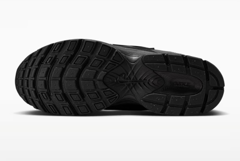 Кросівки Nike V5 RNR HJ5228-001