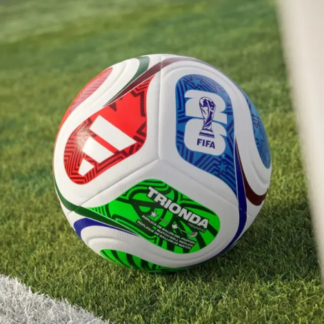 Футбольный мяч Adidas FIFA WORLD CUP 26 TRIONDA TRAINING бело-красно-зелено-синий Размер 4 JD8032