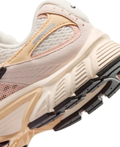 Кроссовки женские Nike V5 RNR персиково-оранжевые II6294-102