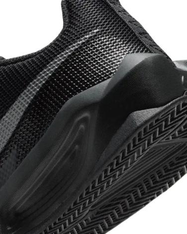 Кроссовки баскетбольные подростковые Nike S.T. DYNAMITE (GS) черные IH2308-002