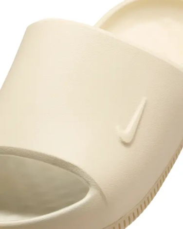 Шльопанці Nike CALM 2.0 кремові IB0183-101