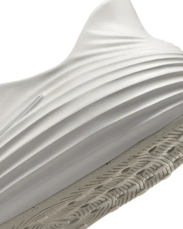 Шлепанцы женские Nike REACTX REJUVEN8 молочные HV5062-002