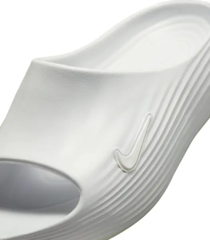 Шлепанцы Nike REACTX REJUVEN8 белые HV4479-100