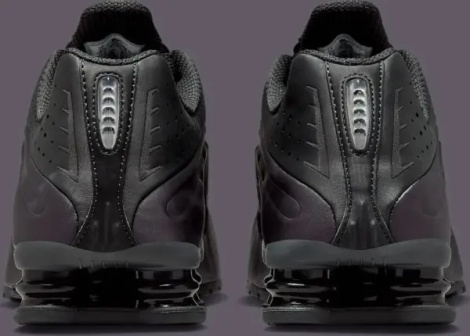 Кросівки Nike SHOX R4 темно-фіолетово-чорні HQ1988-500